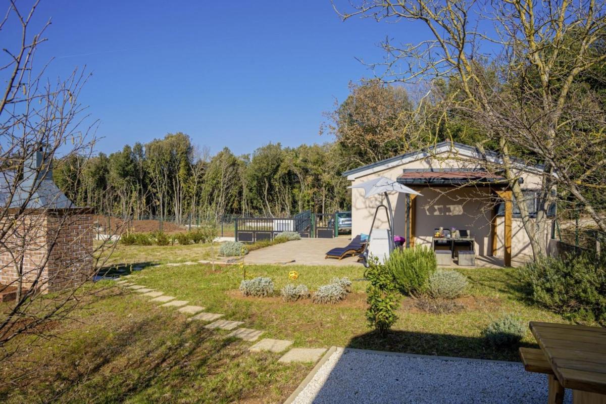 Villa Modean In Pula - Haus Fuer 2-3 Personen Extérieur photo