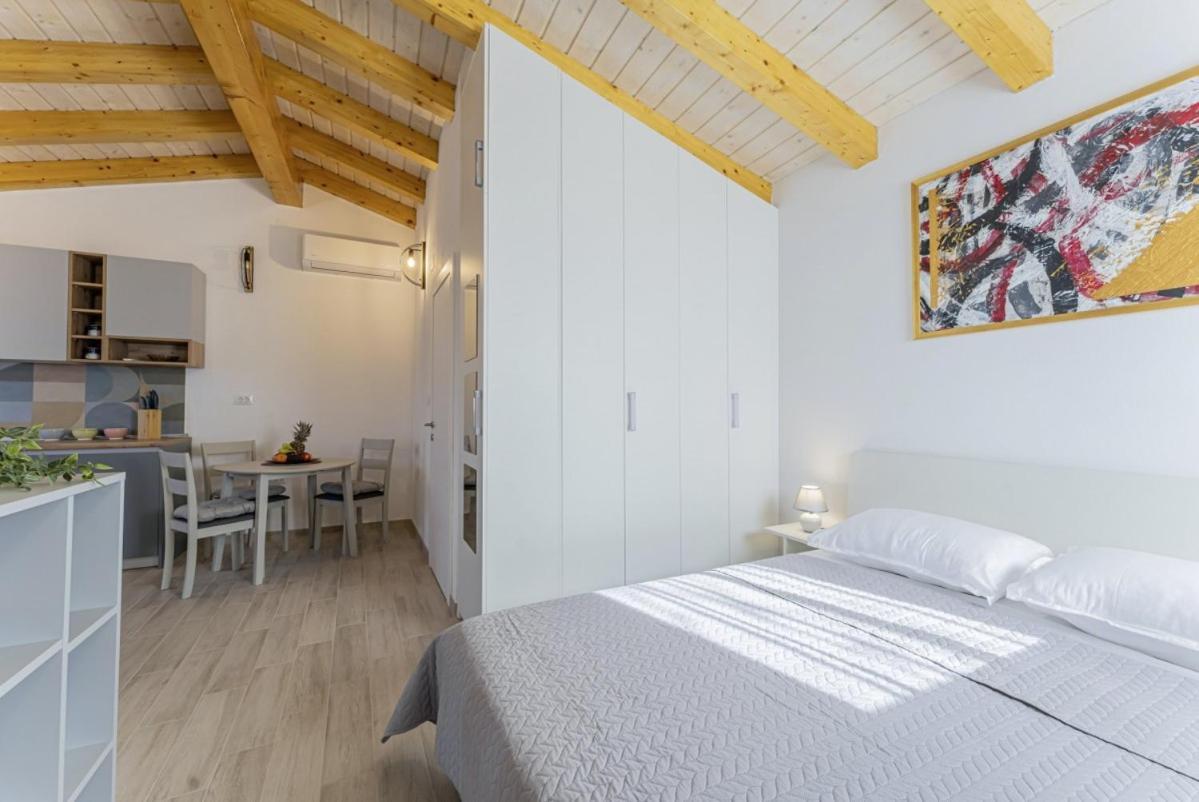 Villa Modean In Pula - Haus Fuer 2-3 Personen Extérieur photo